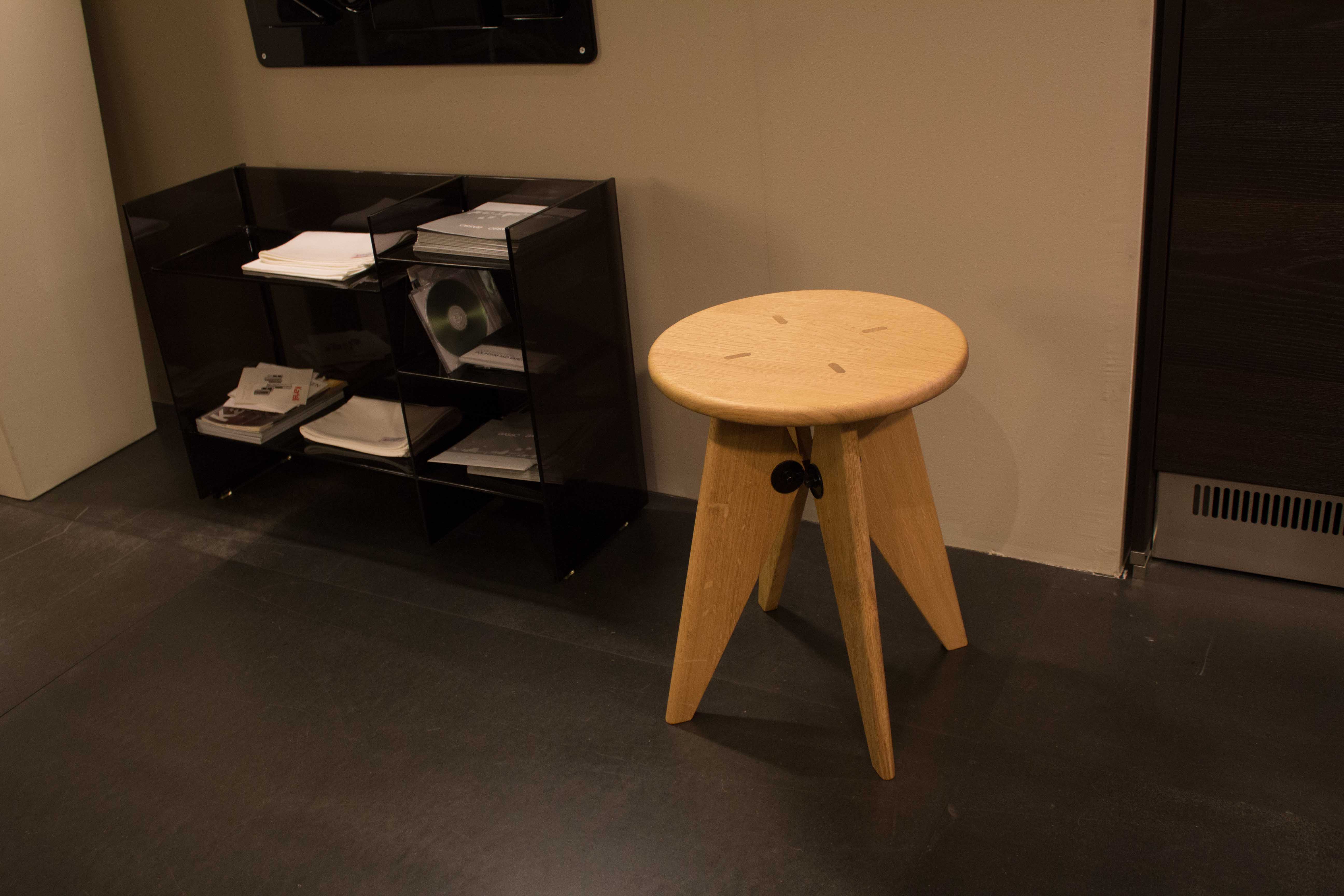 开云（中国） - 坐具|吧椅/凳子|办公家具|设计师家具|苏威小凳子/边几